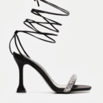 Πέδιλα Σατέν με Ιδιαίτερο Τακούνι & Strass- ΜΑΥΡΟ